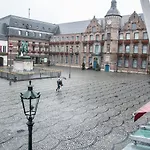 Mit Dachterrasse - Bei Curth Klingen - Teilen Sie Uns Ihre Ankunfszeit Mit Bed & Breakfast