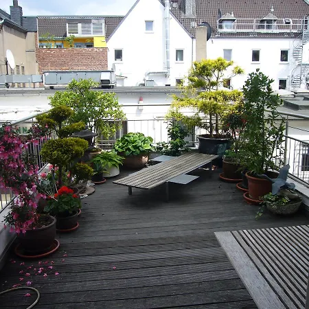 Mit Dachterrasse - Bei Curth Klingen - Teilen Sie Uns Ihre Ankunfszeit Mit Düsseldorf
