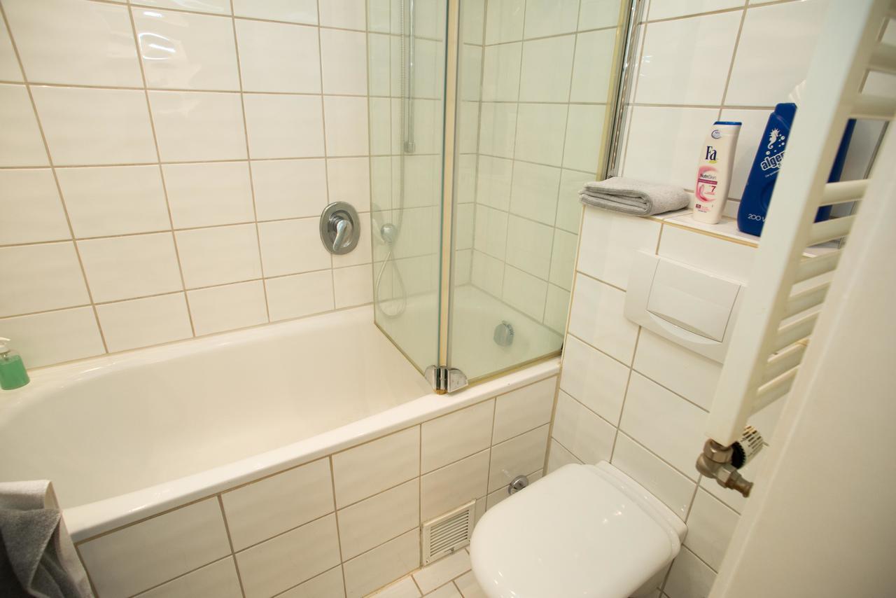 Bed & Breakfast Mit Dachterrasse - Bei Curth Klingen - Teilen Sie Uns Ihre Ankunfszeit Mit 4*